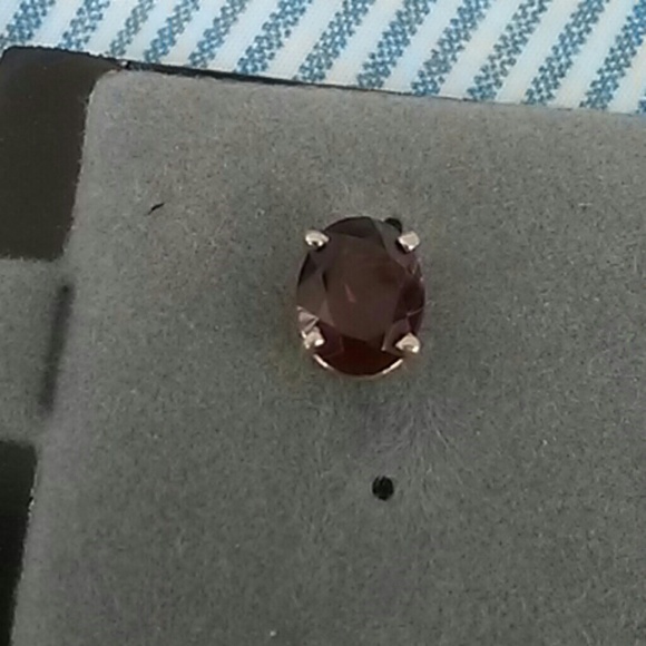 Jewelry - 1.00 Oval Garnet Pendant